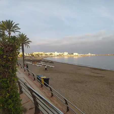 Pueblo Evita Pres De La Avec Piscine Apartament *